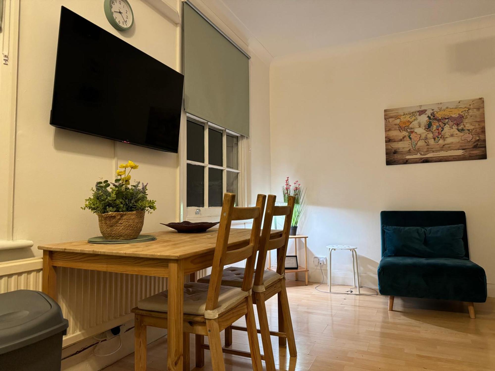 Prime Location Apartamento In Camden Town Лондон Экстерьер фото