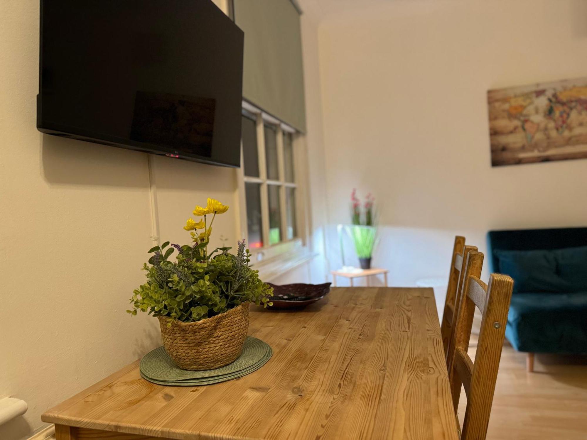 Prime Location Apartamento In Camden Town Лондон Экстерьер фото