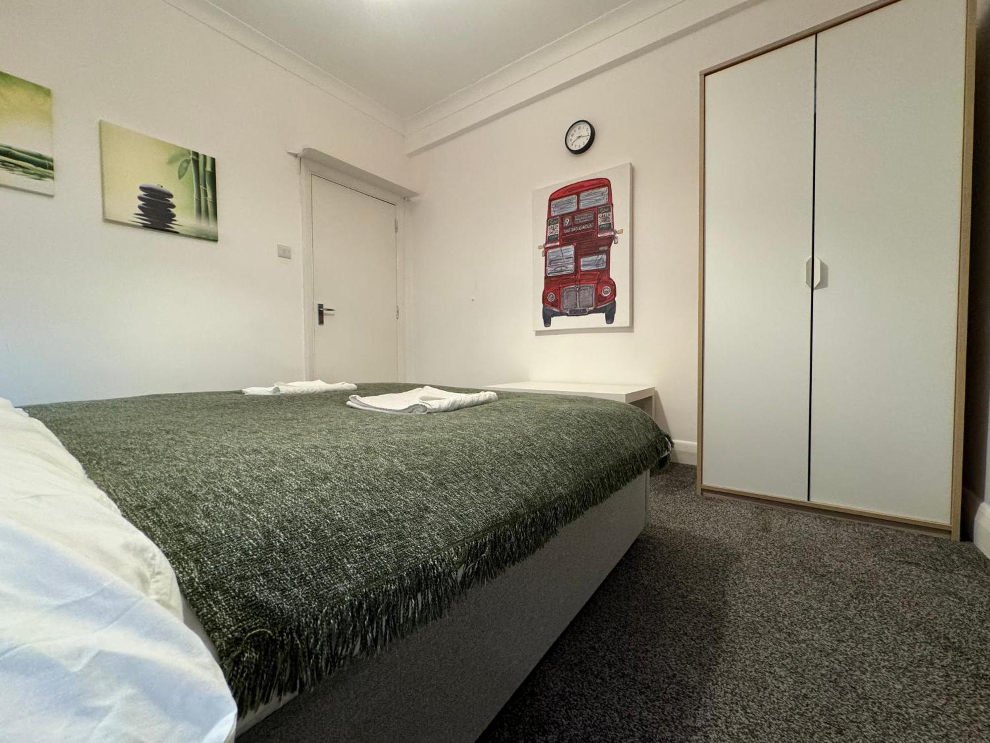 Prime Location Apartamento In Camden Town Лондон Экстерьер фото